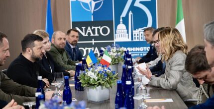 Giorgia Meloni e Volodymyr Zelensky al vertice NATO di Ankara