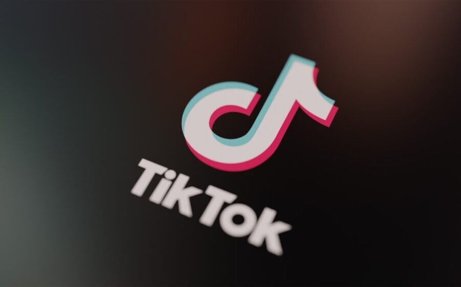 TikTok e spam IA