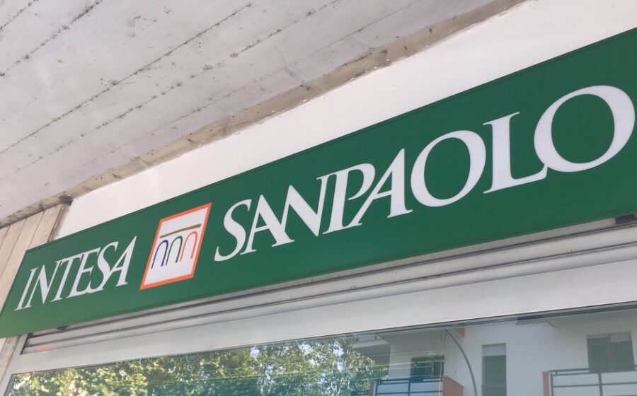 Logo di Intesa Sanpaolo e Ideofarm