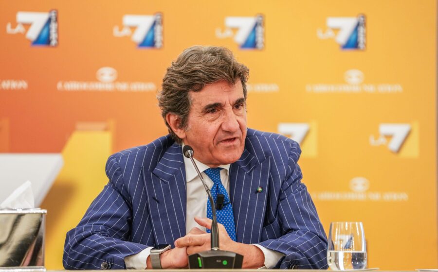 Urbano Cairo durante la presentazione dei palinsesti di La7