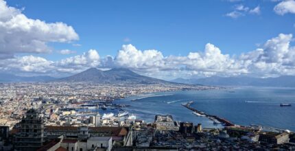 Rissa a Napoli con sparatoria