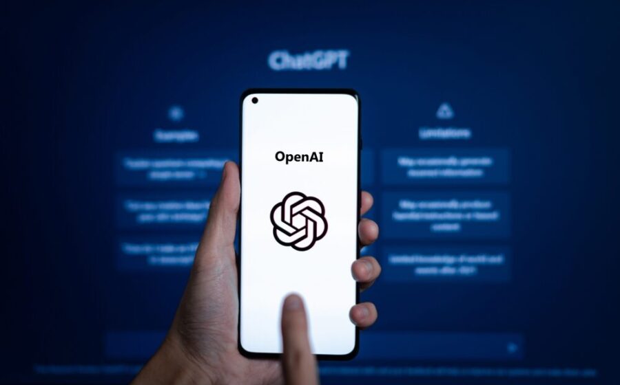 ChatGPT test su smartphone