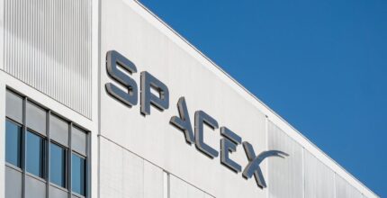 Elon Musk annuncia donazioni di azioni SpaceX